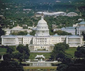 Candidates need a bachelor’s degree and at least five years of recent experience in HR. File photo