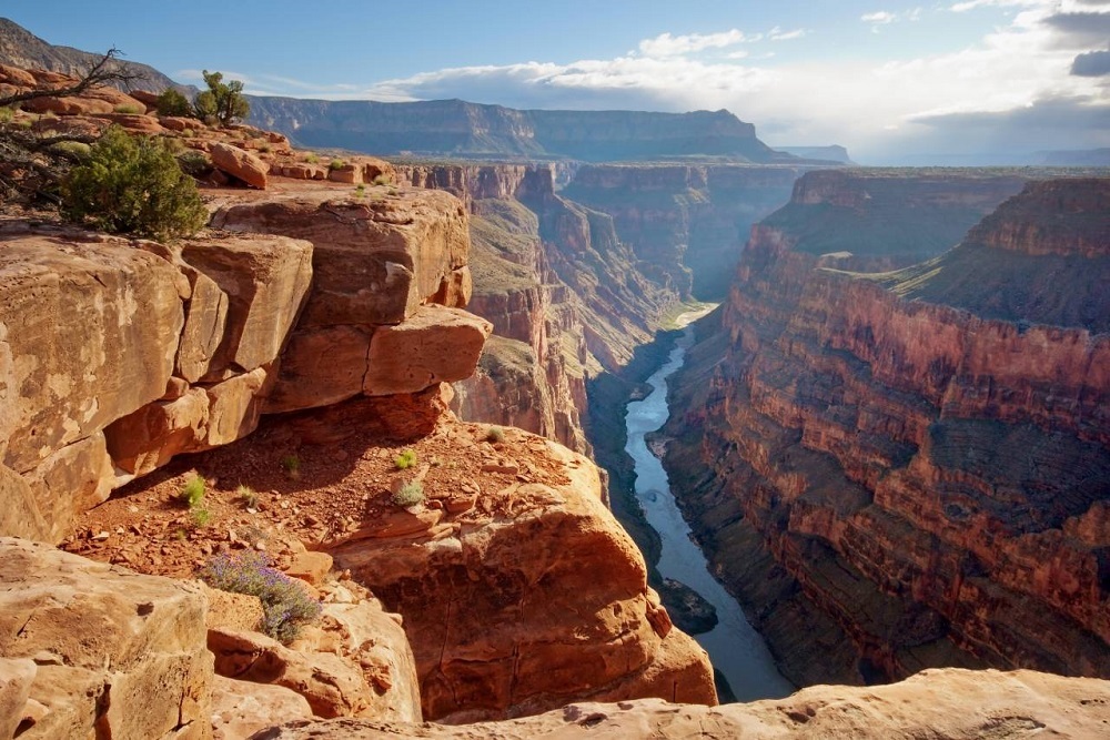The 358-guest room facility operates retail and grocery establishments proximate to Grand Canyon National Park. File photo
