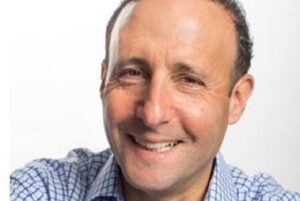 Ceridian cheers client for HCM leadership award